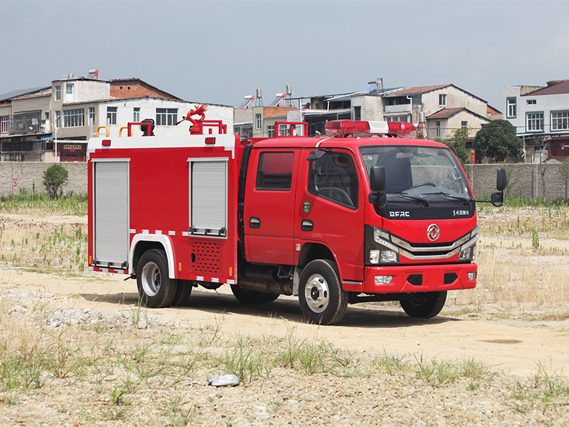 東風D6消防車